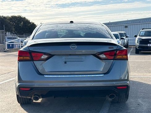Certified 2023 Nissan Altima 2.5 SR image 8
