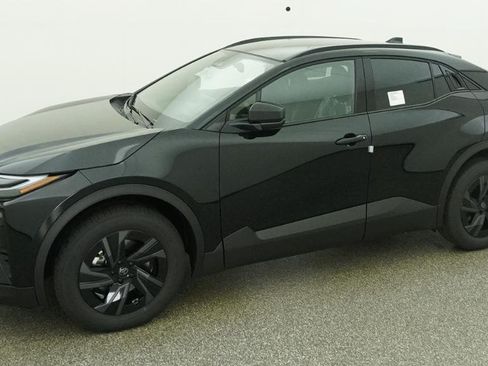 New 2026 Toyota C-HR AWD/4WD image 13