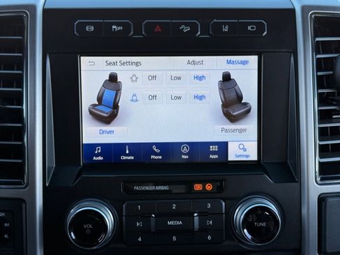 Used 2020 Ford F250 Platinum w/ FX4 Off-Road Package image 27