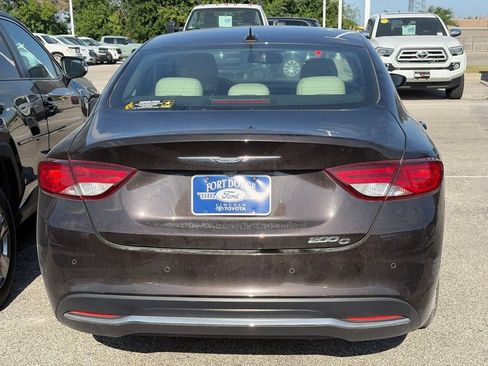 Used 2015 Chrysler 200 C w/ Navigation & Sound Group I FWD image 3