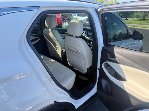 Used 2022 Buick Encore GX Essence w/ Advanced Technology Package AWD/4WD image 11