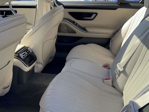 Used 2023 Mercedes-Benz S 500 4MATIC image 35