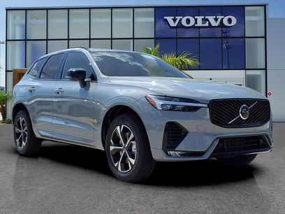 New 2026 Volvo XC60 B5 Core w/ Protection Package Premier