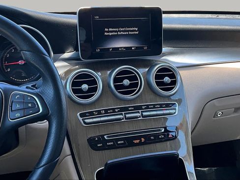 Used 2018 Mercedes-Benz GLC 300 image 6
