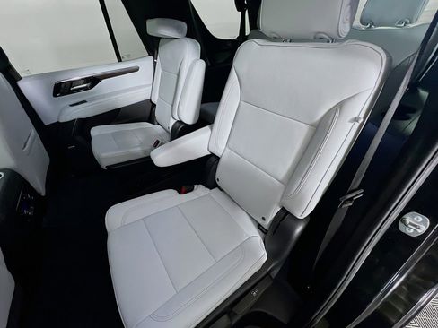 Used 2025 Chevrolet Tahoe Premier image 25