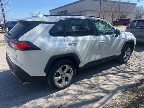Used 2021 Toyota RAV4 Limited AWD/4WD image 5