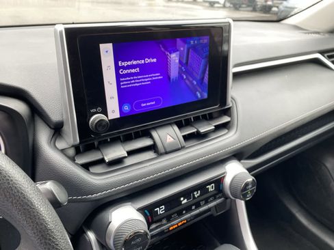 Used 2025 Toyota RAV4 LE image 30