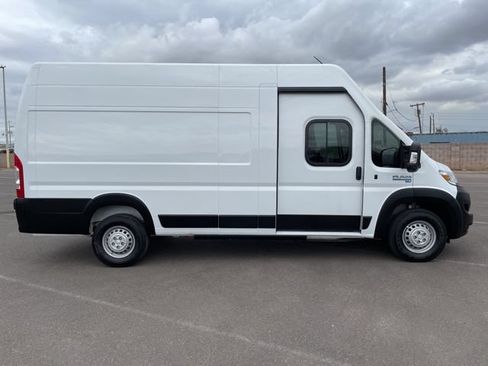 New 2024 RAM ProMaster 3500 FWD image 9