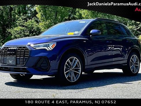 Used 2023 Audi Q3 2.0T Premium Plus w/ Premium Plus Package AWD/4WD image 1