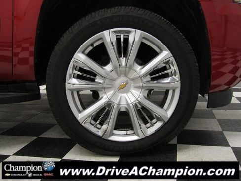 Used 2013 Chevrolet Tahoe LTZ image 3