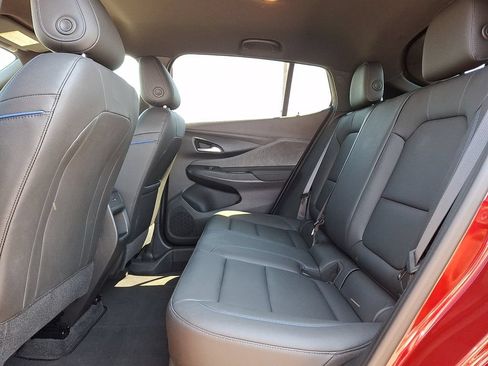 Used 2024 Buick Envista Sport Touring w/ Convenience I Package FWD image 10