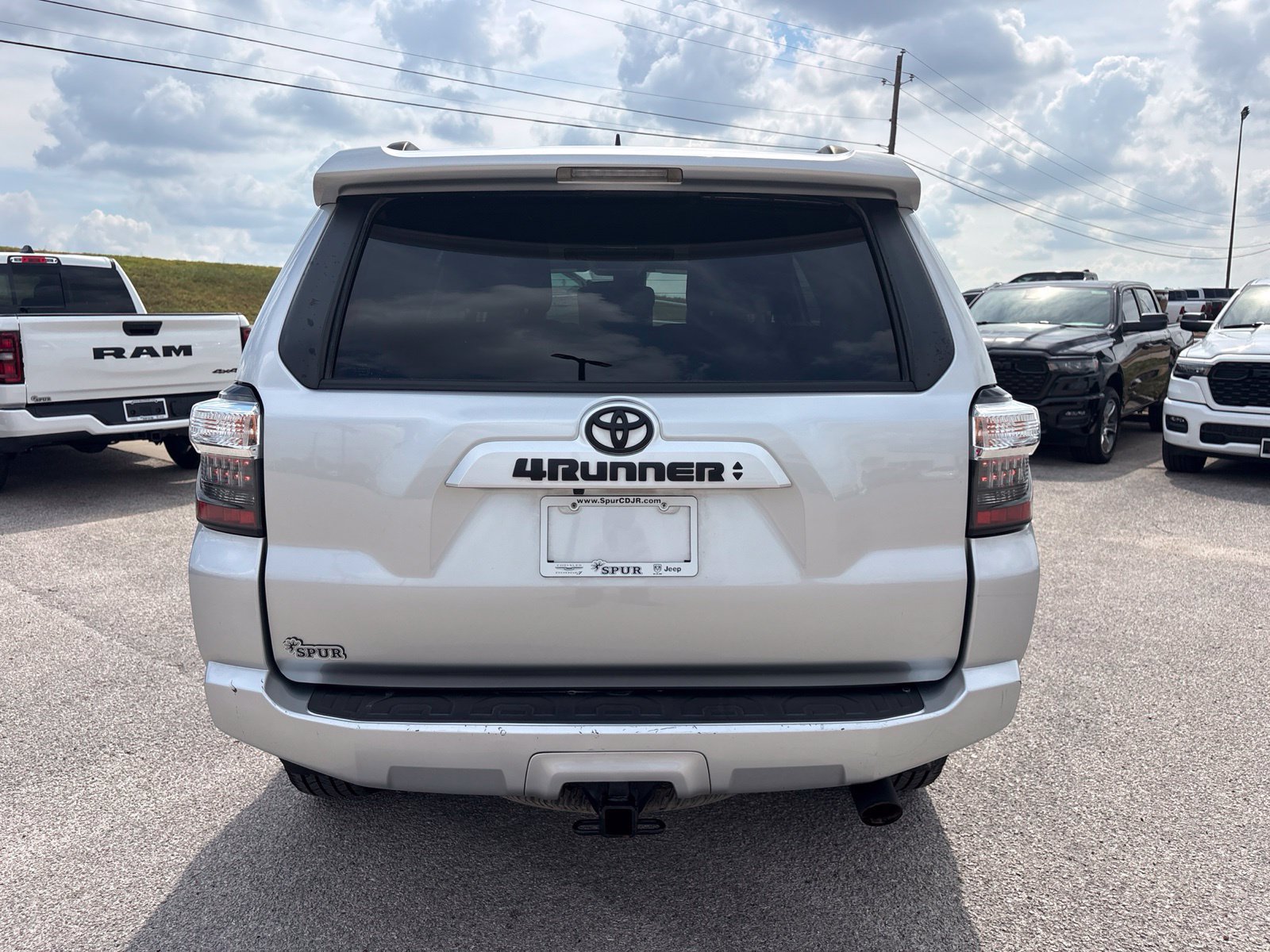 Used 2023 Toyota 4Runner SR5 Premium w/ Moonroof Package AWD/4WD image 5