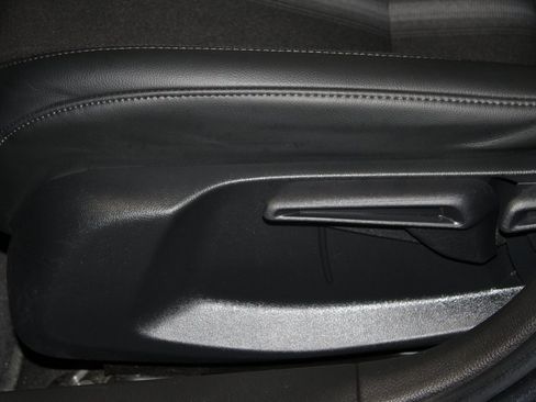 Used 2023 Honda Civic Sport image 15