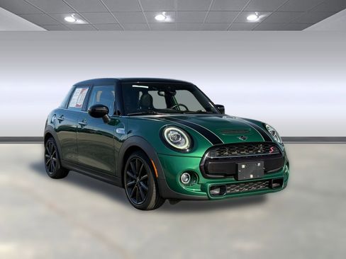 Used 2020 MINI Cooper S image 6