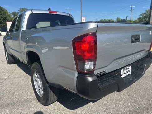Certified 2023 Toyota Tacoma SR image 5