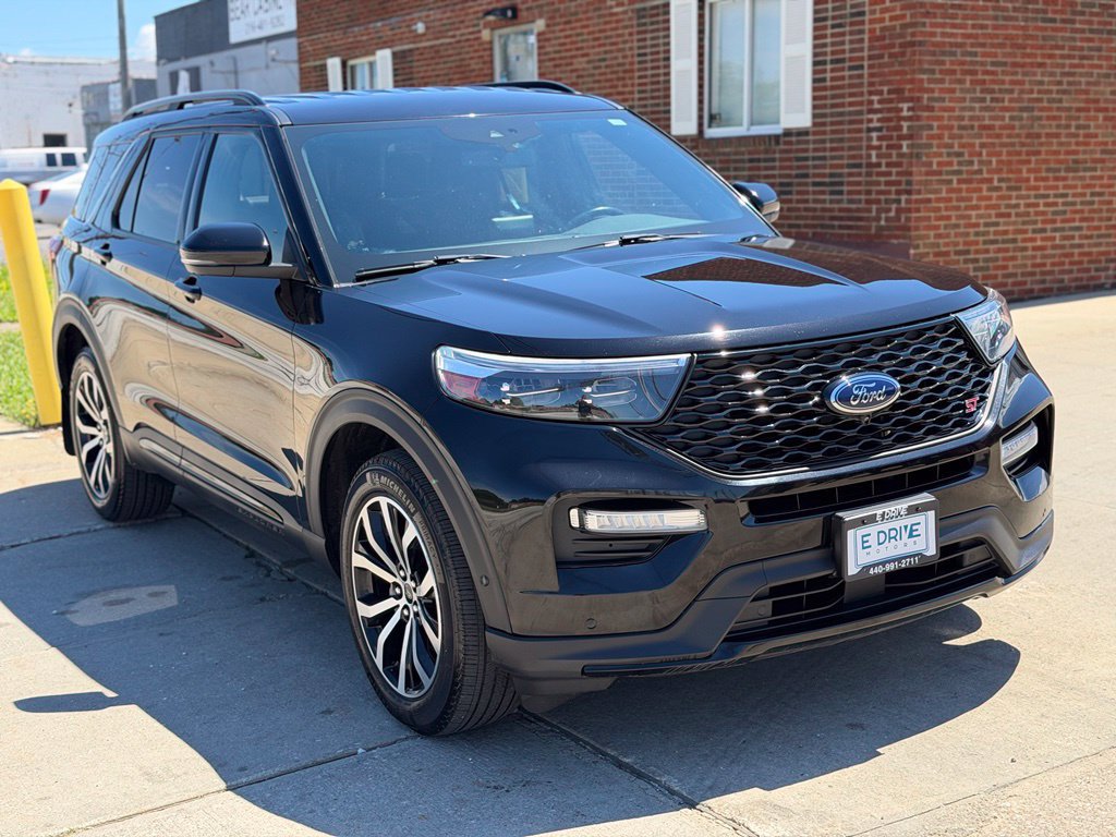 Used 2020 Ford Explorer ST w/ Premium Technology Package AWD/4WD image 3