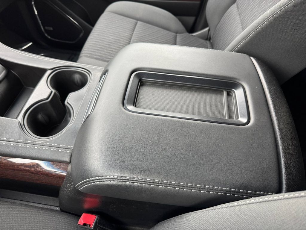Used 2019 GMC Yukon SLE w/ SLE Value Package AWD/4WD image 26