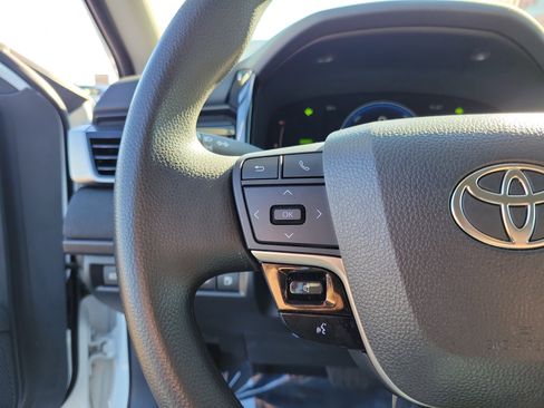 Used 2025 Toyota Camry LE image 22