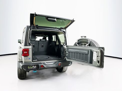 Used 2023 Jeep Wrangler Sahara w/ Cold Weather Group image 28