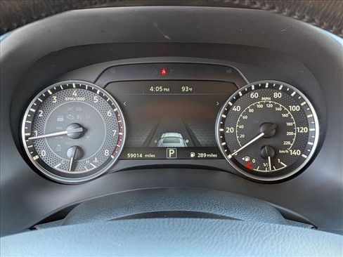Used 2024 Nissan Armada SL w/ Captain's Chairs Package RWD image 11