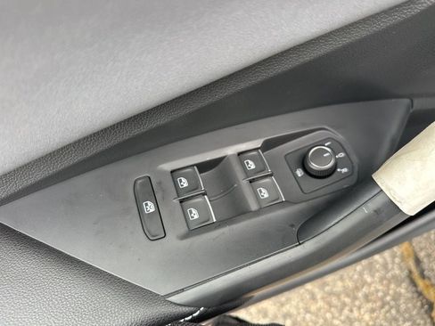 New 2025 Volkswagen Jetta SE image 11