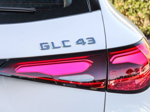 New 2026 Mercedes-Benz GLC 43 AMG 4MATIC image 9