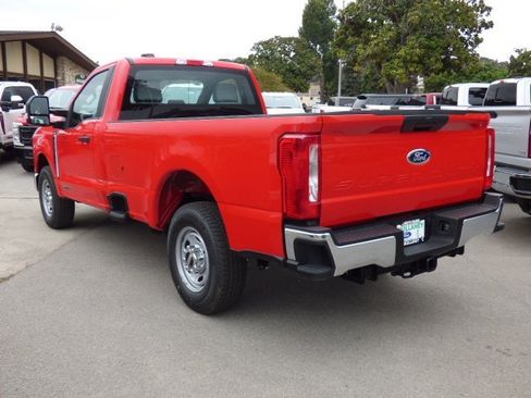 New 2026 Ford F250 XL w/ XL Chrome Package image 15