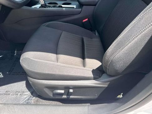 Used 2025 Nissan Altima 2.5 SV FWD image 23