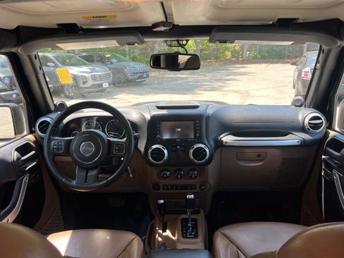 Used 2013 Jeep Wrangler Sahara w/ Dual Top Group AWD/4WD image 28