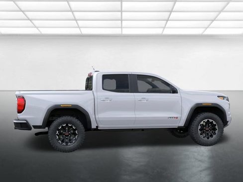 New 2026 GMC Canyon AT4 AWD/4WD image 5