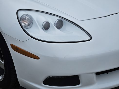 Used 2008 Chevrolet Corvette Coupe w/ Preferred Equipment Group image 6