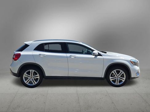 Used 2018 Mercedes-Benz GLA 250 image 13