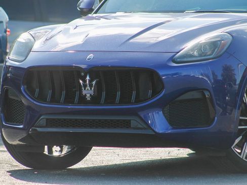Used 2023 Maserati Grecale Modena AWD/4WD image 9