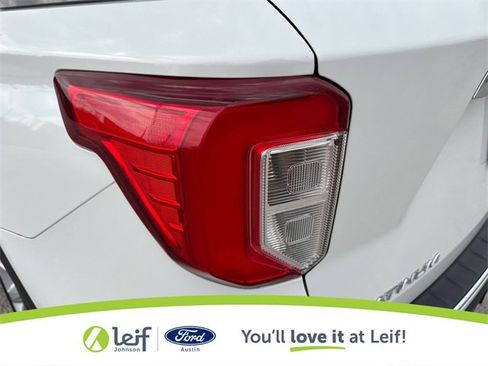 Used 2023 Ford Explorer Platinum w/ Technology Package image 38