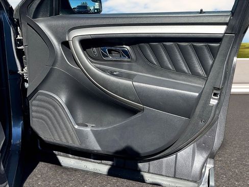 Used 2013 Ford Taurus SEL image 19
