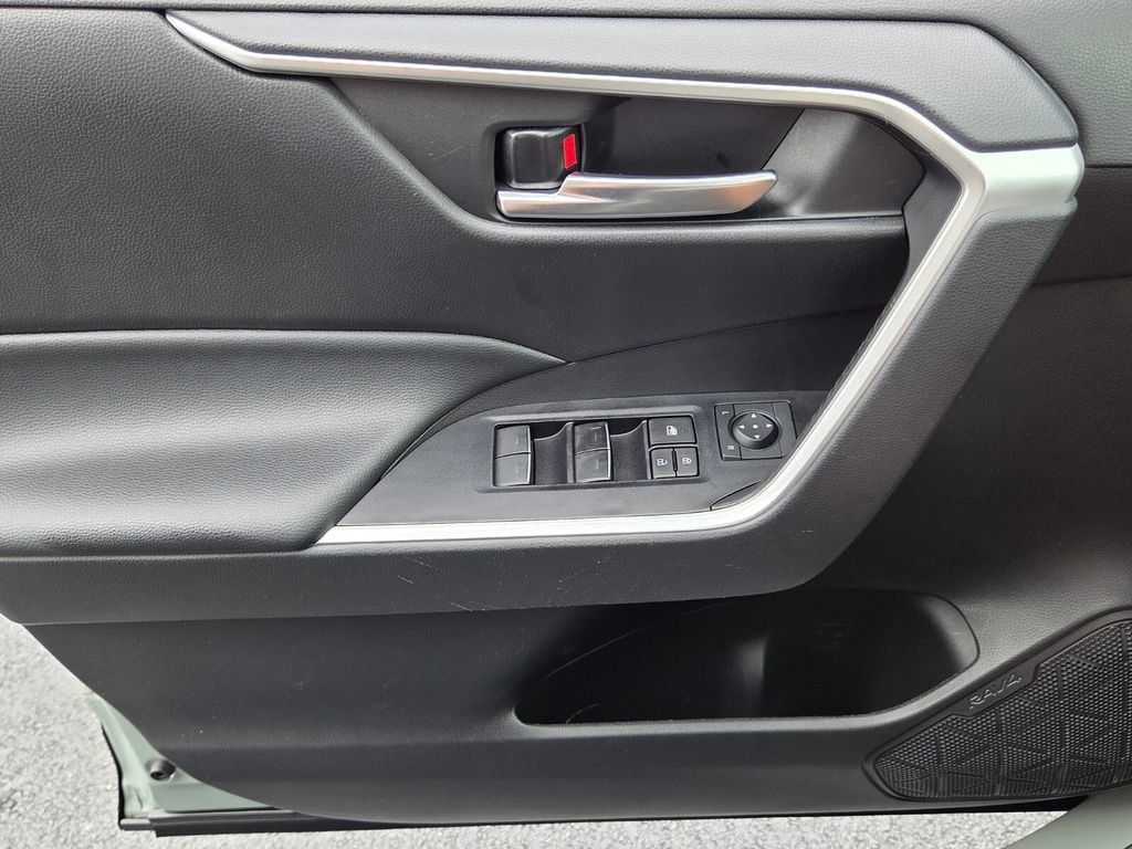 Certified 2023 Toyota RAV4 XLE w/ Convenience Package FWD image 29