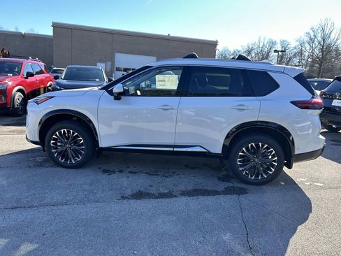 New 2026 Nissan Rogue Platinum w/ Tech Package AWD/4WD image 4