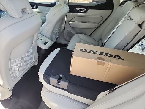 New 2025 Volvo XC60 B5 Core w/ Protection Package Premier image 10