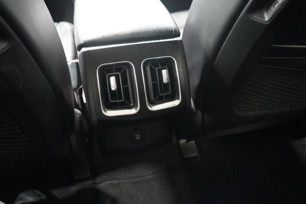 Used 2024 Kia Sorento S AWD/4WD image 34