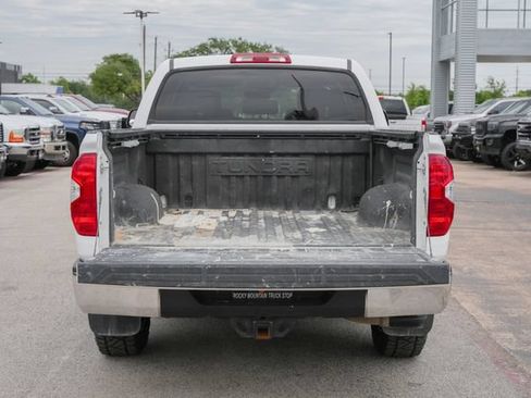 Used 2019 Toyota Tundra SR5 w/ TRD Off Road Package AWD/4WD image 10