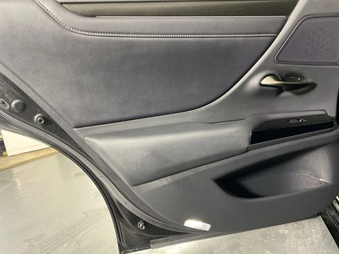 Certified 2024 Lexus ES 350 w/ Premium Package image 27