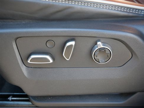 Used 2023 GMC Sierra 1500 Denali Ultimate image 18