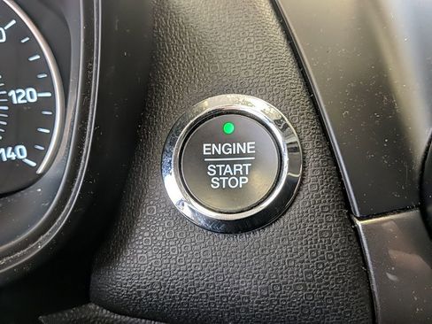 Used 2020 Ford EcoSport SE image 24