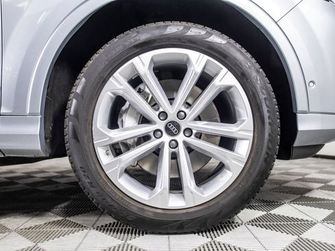 Used 2025 Audi Q7 2.0T Premium w/ Convenience Package AWD/4WD image 23