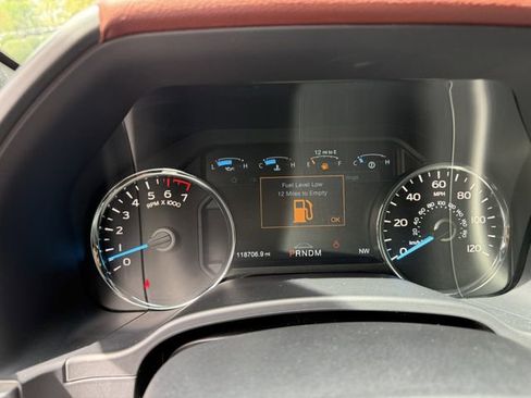 Used 2018 Ford F150 Platinum w/ Equipment Group 701A Luxury AWD/4WD image 11
