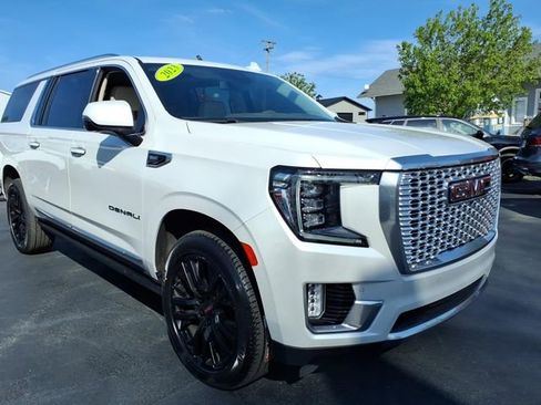Used 2023 GMC Yukon XL Denali AWD/4WD image 7