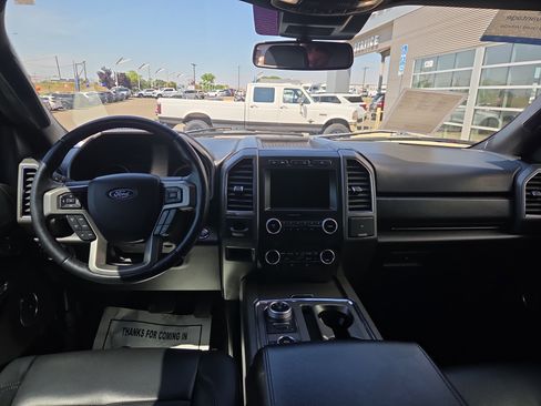 Used 2021 Ford Expedition XLT AWD/4WD image 16