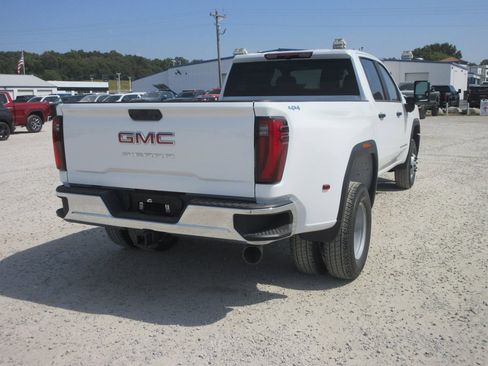 New 2026 GMC Sierra 3500 Pro image 5