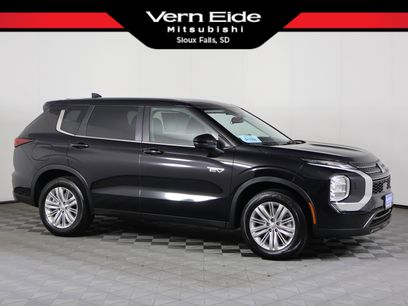 Used 2025 Mitsubishi Outlander ES