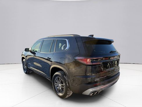 Used 2025 GMC Acadia Elevation image 7